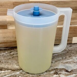 Vintage Tupperware 2 Qt Sheer Pitcher #1676-3 with Baby Blue Push-Button Lid